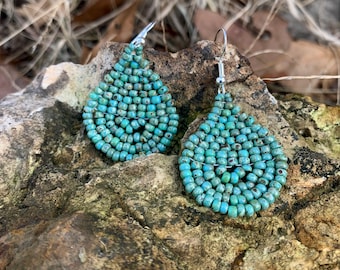 Chuncky turquoise round handwoven earrings