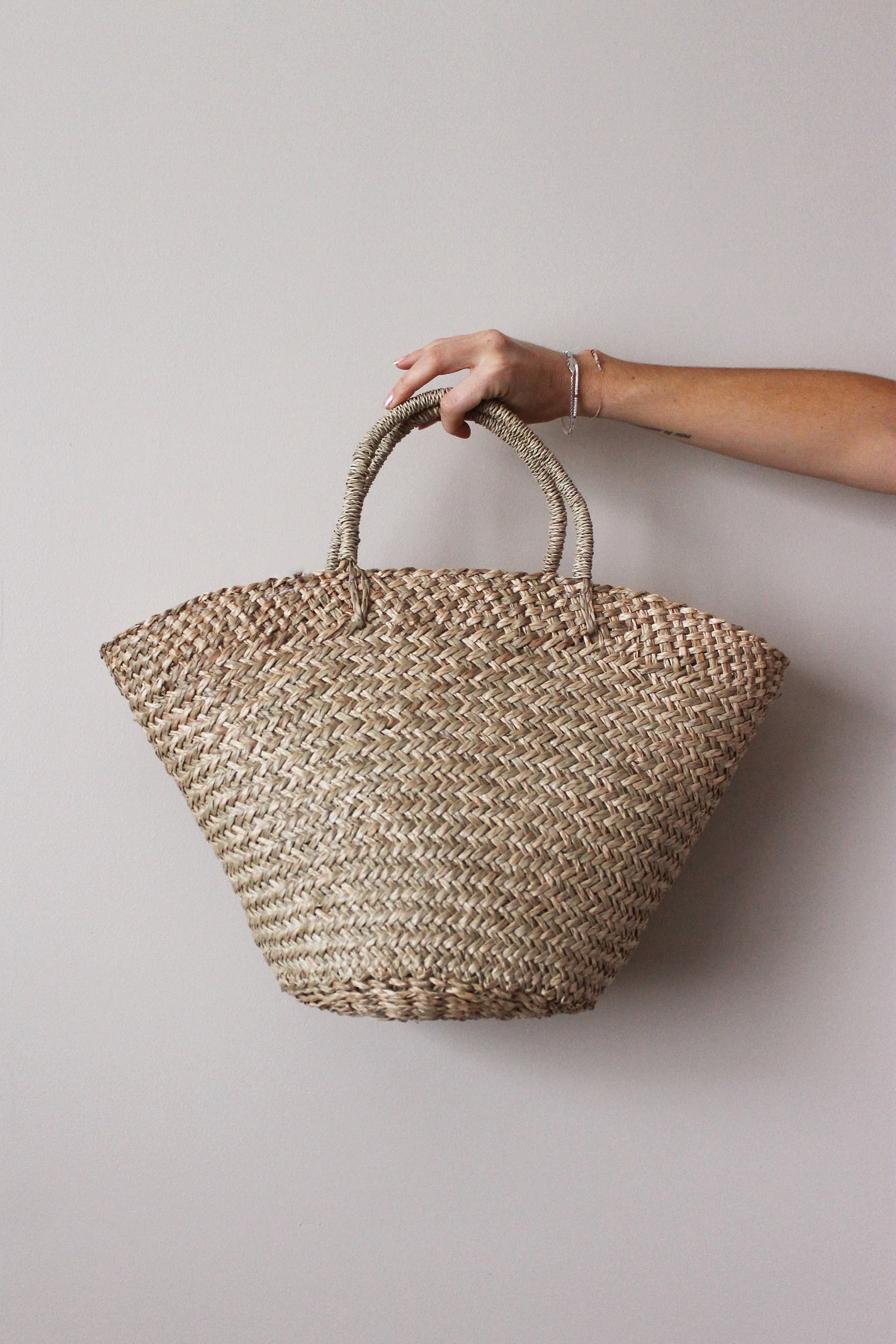Panier sac cabas en osier, panier de plage ou panier de courses ?�co-responsable, pompons - Etsy 