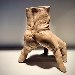Entdecken Sie den gruseligsten, gruseligsten, gruseligsten 3D gedruckten hölzernen Handstand Perfekt für Ihre Halloween oder Kuriositäten Sammlung