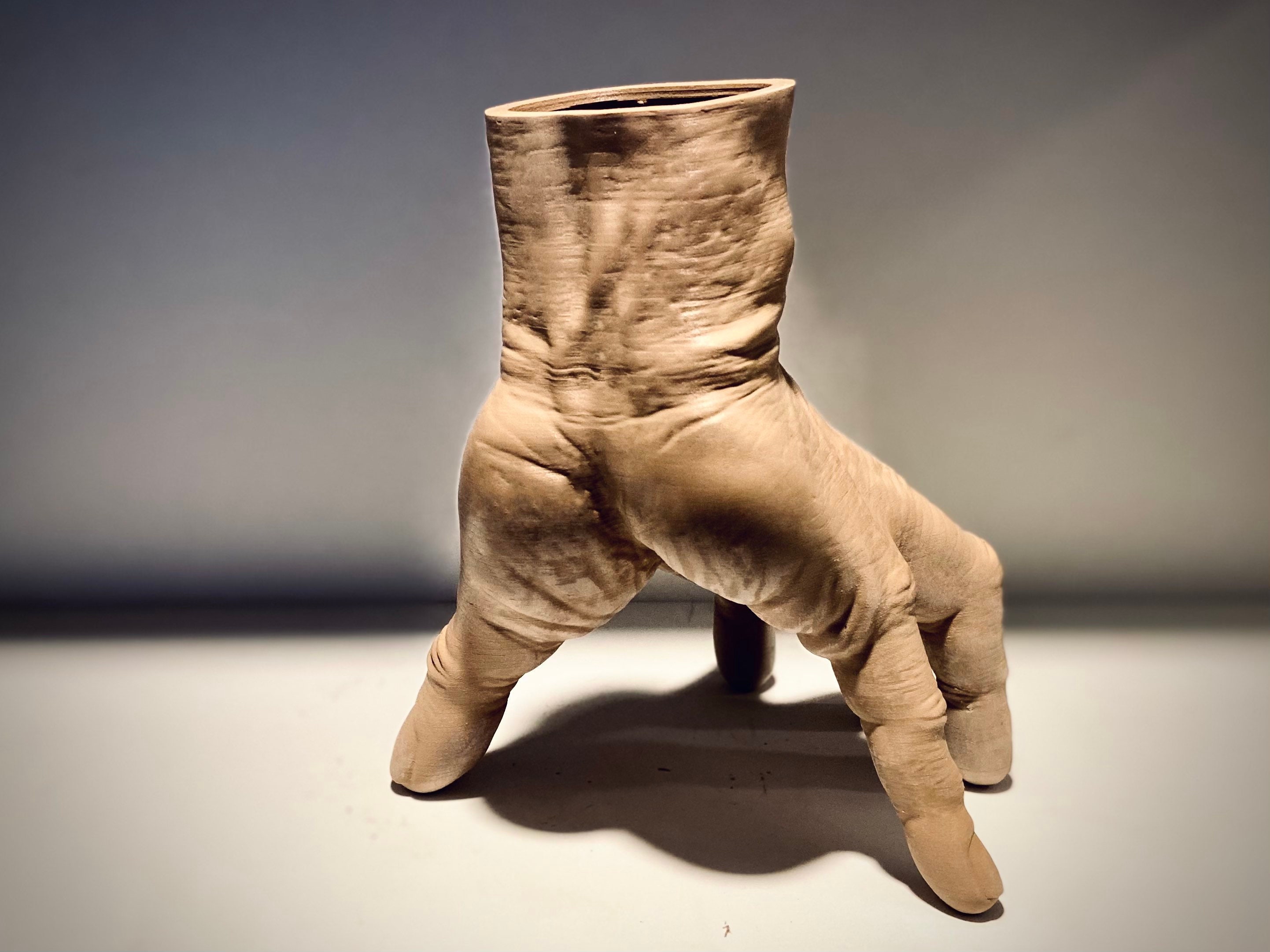 Spooky 3D Printed Hand Sculpture Vase – Halloween Gothic Decor product image
