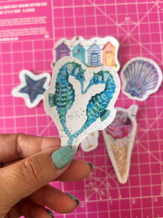 Seahorses Sticker, Vinyl Animal Decal, Sea Life Gifts, Small Journal Sticker, Stationary Sticker, Under the Sea, Ocean Life, Coastal Decals