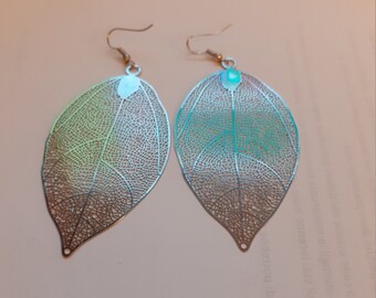 Boucles d'oreilles en forme de feuille