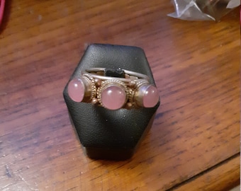 Ring met rozenkwarts hardsteen