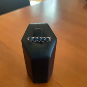 Anel de prata 925 com zircônia azul