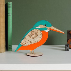 Standing Wooden Kingfisher Bird Decoration Ornament