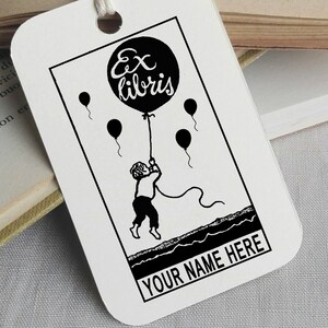 Sello Ex Libris personalizado, Ex Libris Ex Libris personalizado, Ex- ExLibris personalizable, Sello de biblioteca personalizable, Sello de regalo personalizado, Bebé con globo -2237140920