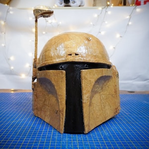 Casco de Boba Fett hecho de cartón PLANTILLAS