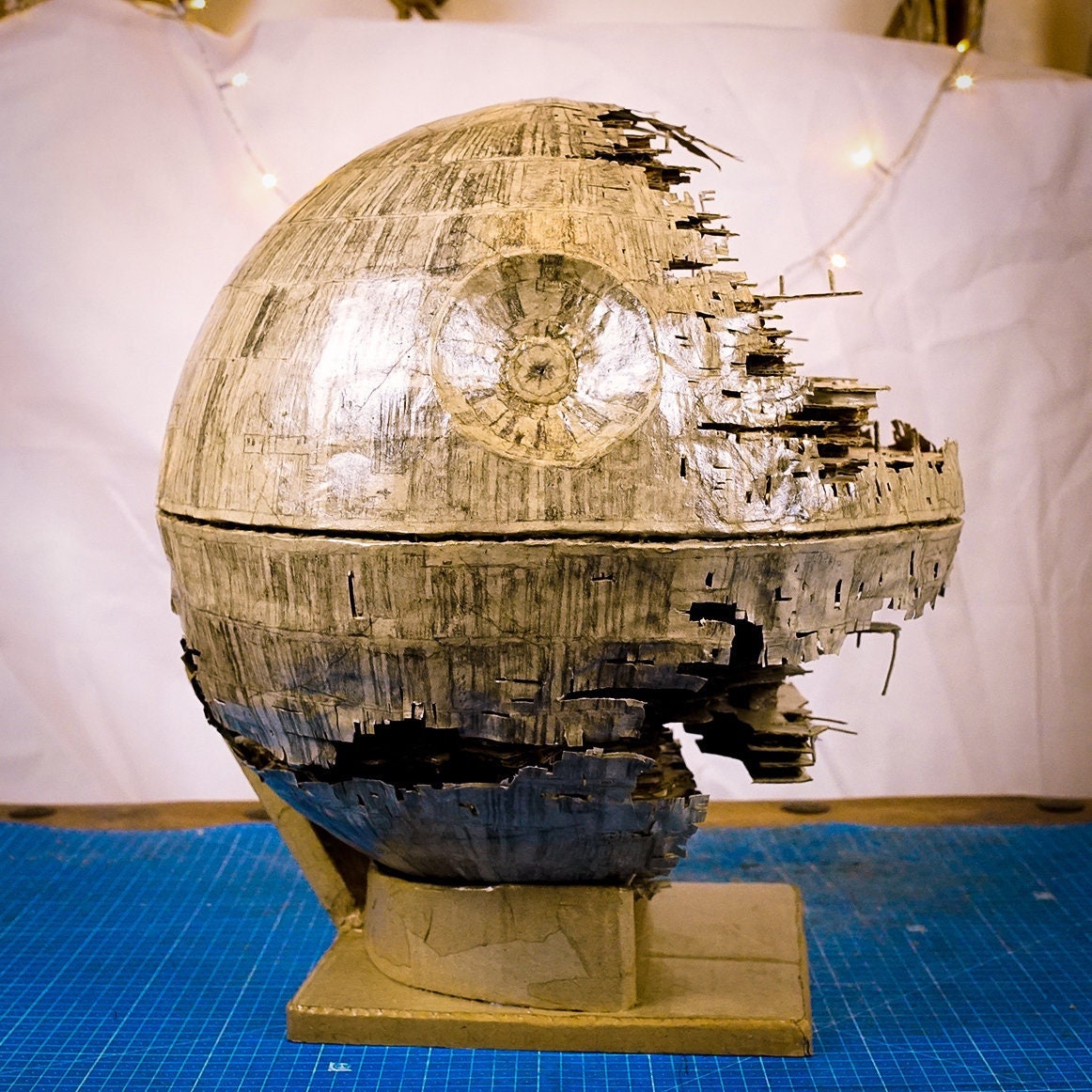 Death Star II out of cardboard TEMPLATES