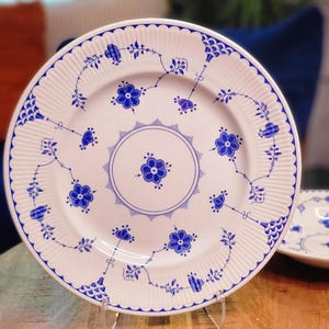 Rare &quot;Denmark Blue&quot; Dinner Plate - Mason&#39;s Ironstone- Made in England - 10&quot;