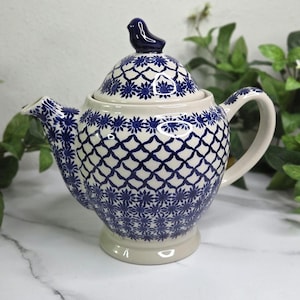 Vintage Bolesławiec Polish Pottery Teapot - Made in Poland - 9.25"