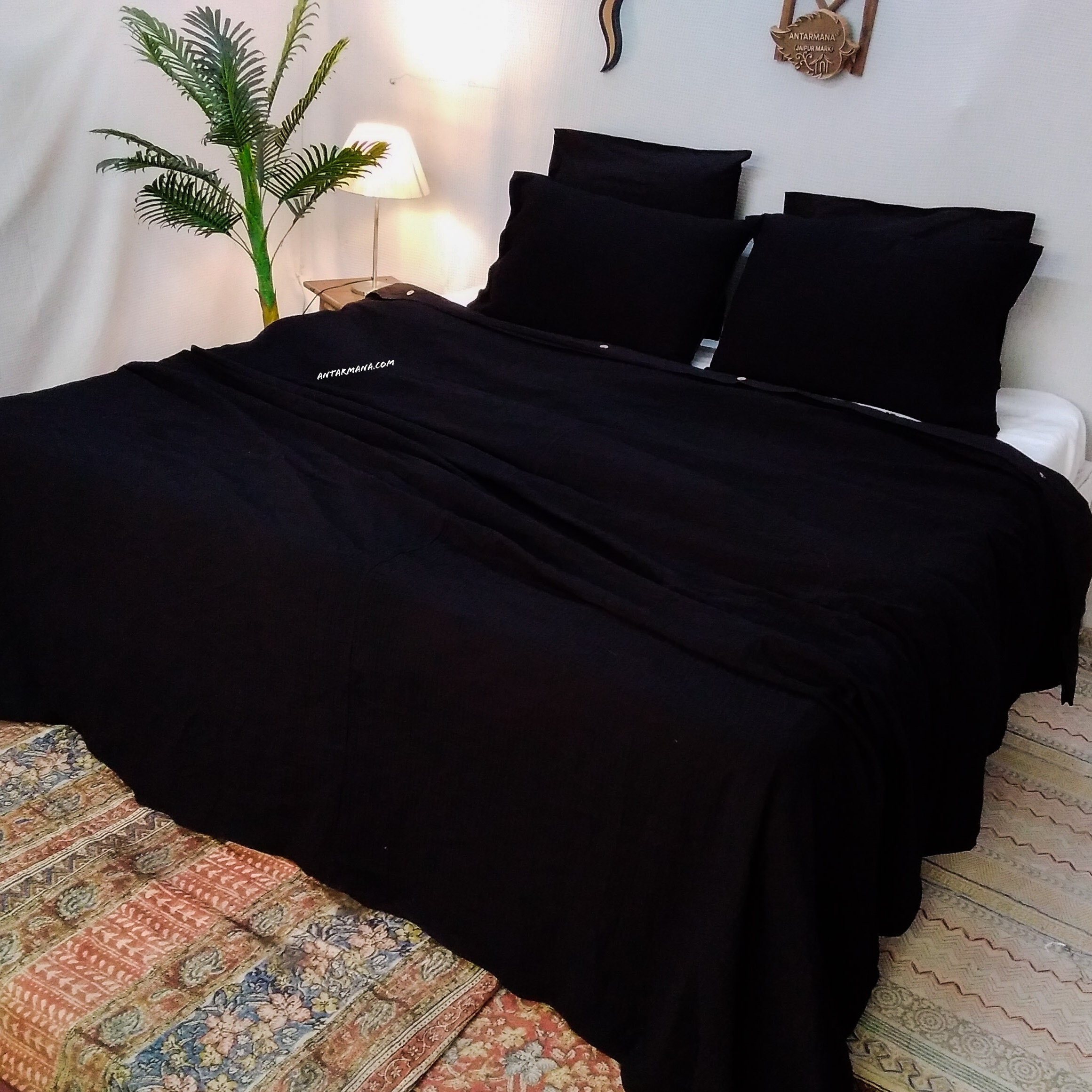 Black Ruffle Duvet