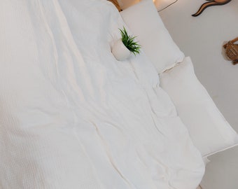 Madison Park Essentials Queen Duvet Cover Set - Reversible Striped Jacquard, 3-Piece, White Modern Bedding