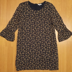 Vintage Y2K Ganni Longsleeve Dress Navy Blue Gold Floral Pattern Back Zip Shirt Dress Flower Print Crewneck Rayon Straight Dress 2000s Sz M