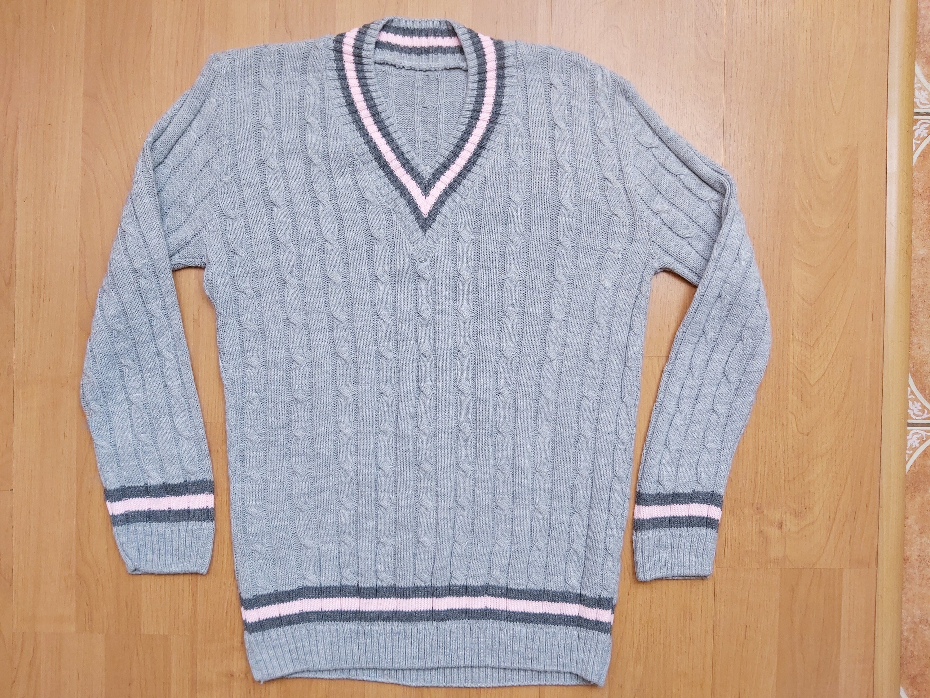 Nautica Men's Cable-Knit V-Neck Sweater