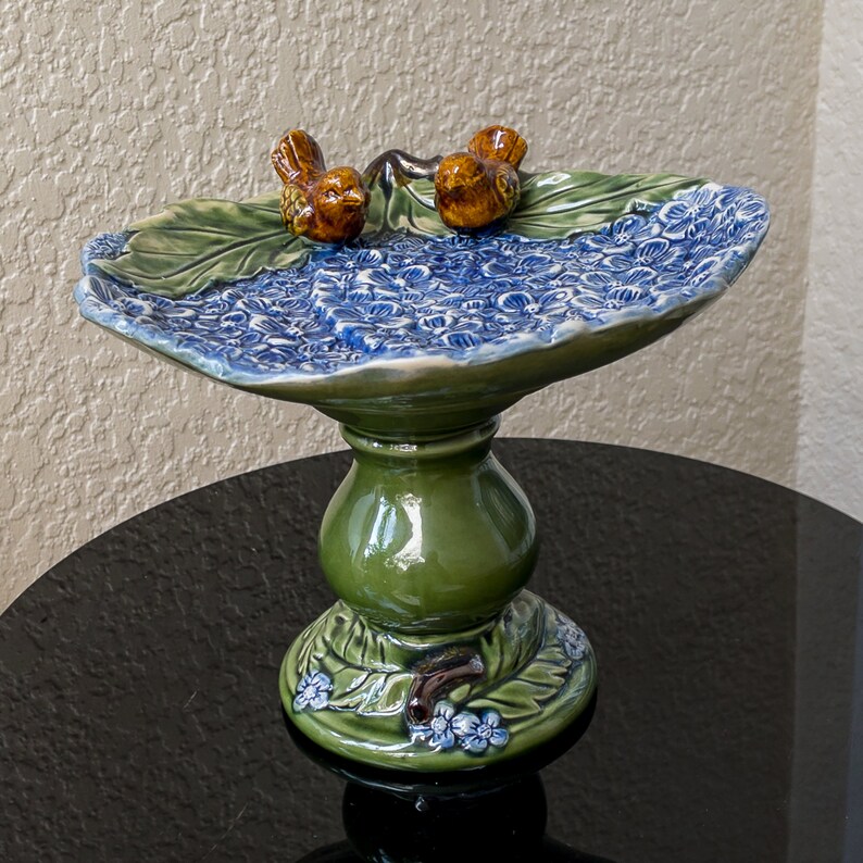Vintage Majolica Style Bird Bath Pedestal Serving Dish / Centerpiece