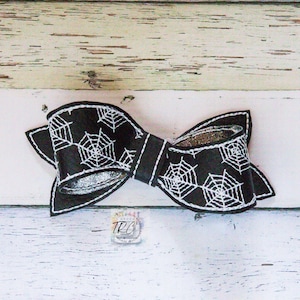Twisted Spiderweb Bow ITH Embroidery Design, 2 sizes