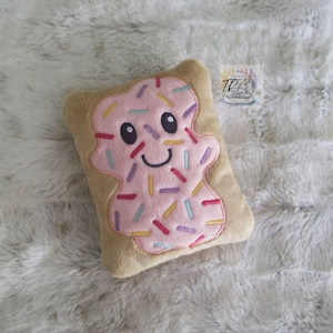 Springles Toaster Pastry Stuffie ITH Embroidery Design, 5 different sizes