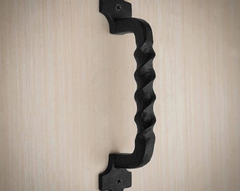 Twisted Cast Iron Door Pull - 10 inch