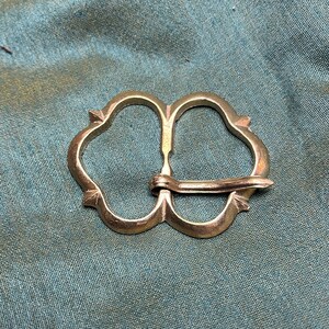 Medieval Spectacle Buckle Wide Trefoil D-shaped Buckle image 7