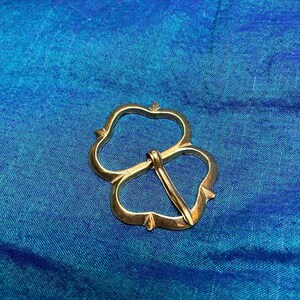 Medieval Spectacle Buckle Wide Trefoil D-shaped Buckle image 8