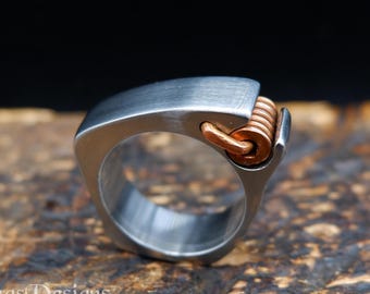 Industrial stainless steel and copper wire signet ring, Handmade modern jewelry for men, Wide massive durable ring, Unique jewelry gifts