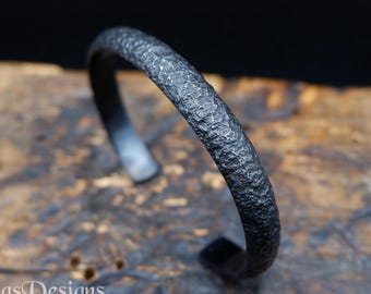 Rustic iron cuff bracelet, Hand forged mens minimalist style cuff bracelet, Unique natural surface, 6th iron anniversary gift, Pagan jewelry