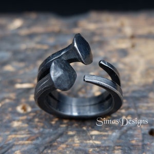 Spike Brigade Knuckle Ring