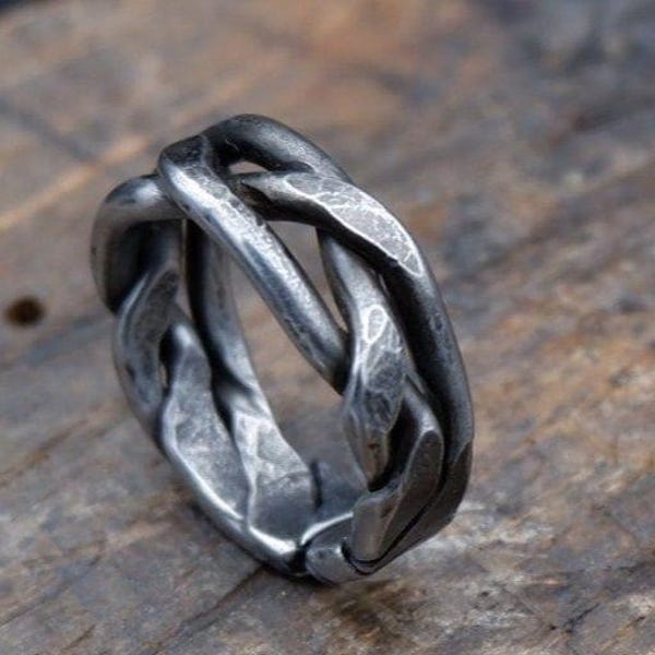 Anillo de hierro, anillo trenzado forjado a mano para hombre o mujer, anillo pagano, anillo celta, regalo del sexto aniversario de bodas de hierro