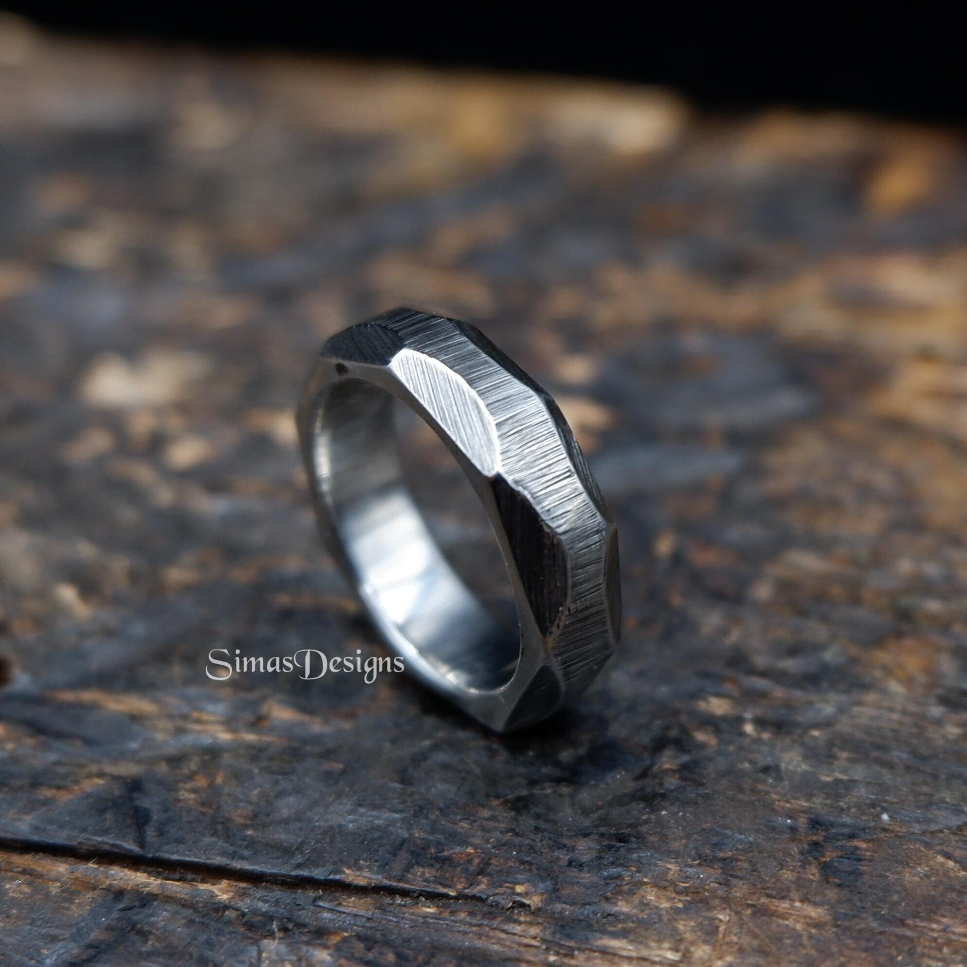 Anello Largo 18 Mm In Acciaio Inossidabile - Gioiello Liscio E Ipoallergenico Per Uomo E Donna, Regalo Con Custodia - copertina