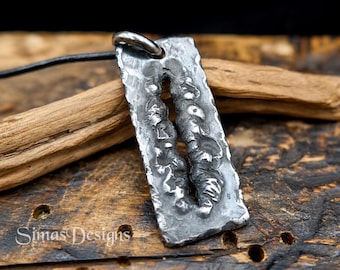 Colgante único de acero inoxidable fundido, colgante rectangular forjado a mano, collar original, regalo para hombre o mujer, joyería de estilo minimalista.