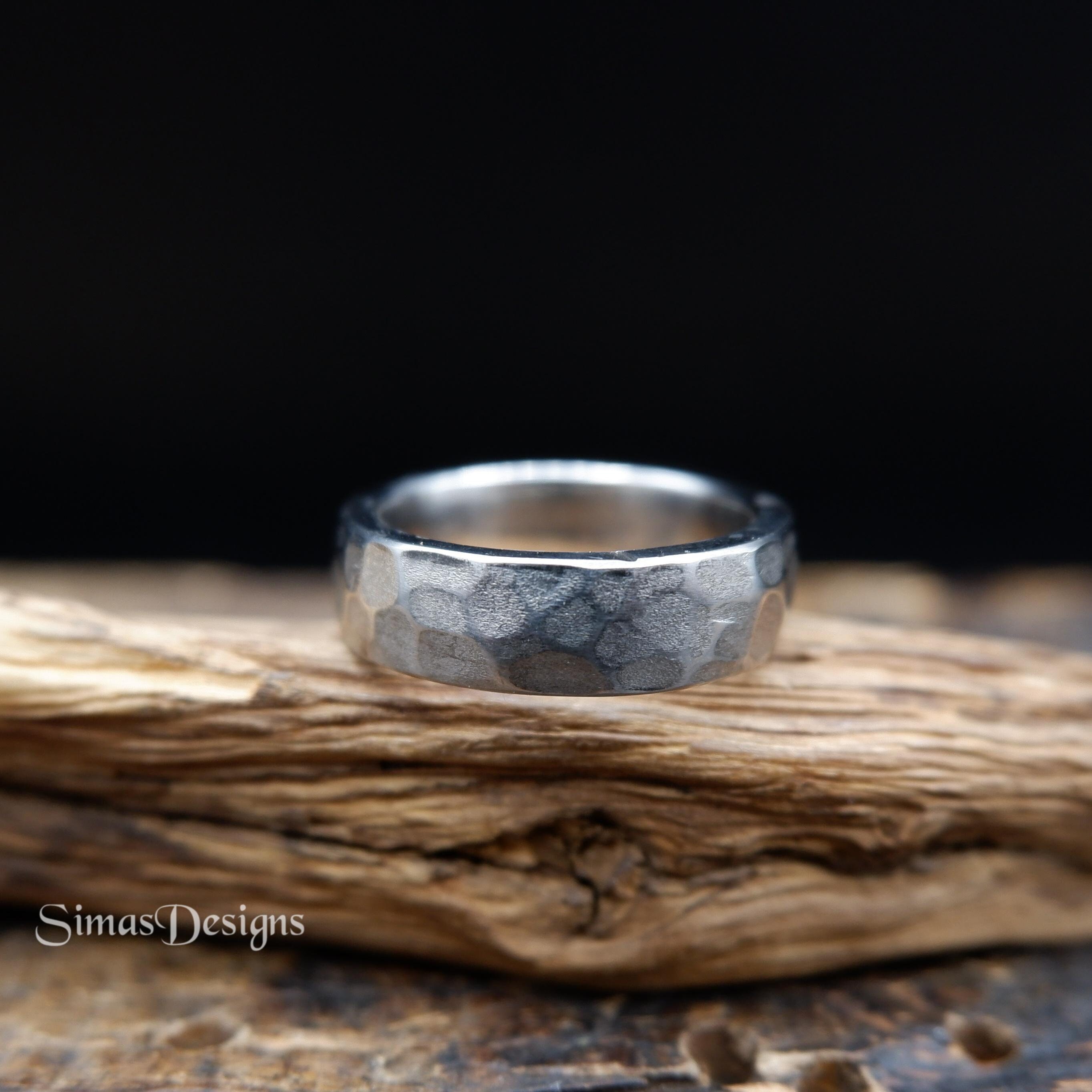 Hammered Inox Steel Ring Vintage Hammer Pattern Zircon Inlaid