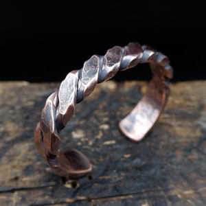 Pure copper Men's cuff bracelet, Unique twisted bracelet, Hand forged 7th Anniversary bangle, Arthritis bracelet, Pagan bracelet,