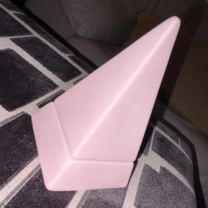 Vintage rosa Keramik Pyramide Schmuckbehälter