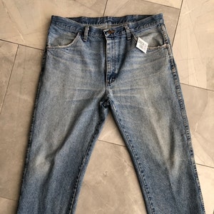 Vintage Worn &#39;Rustler&#39; Medium Wash Denim Jeans - W 36 L 29