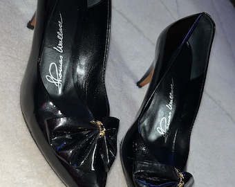 Vintage Black Thomas Wallace Heels with Bow Details SZ 7
