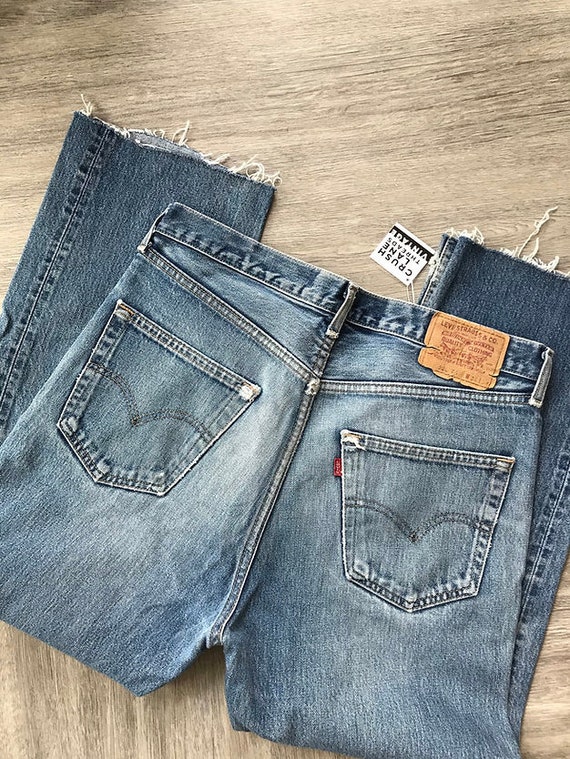 Vintage 'levis' 520 Medium Wash Distressed Jeans - Etsy