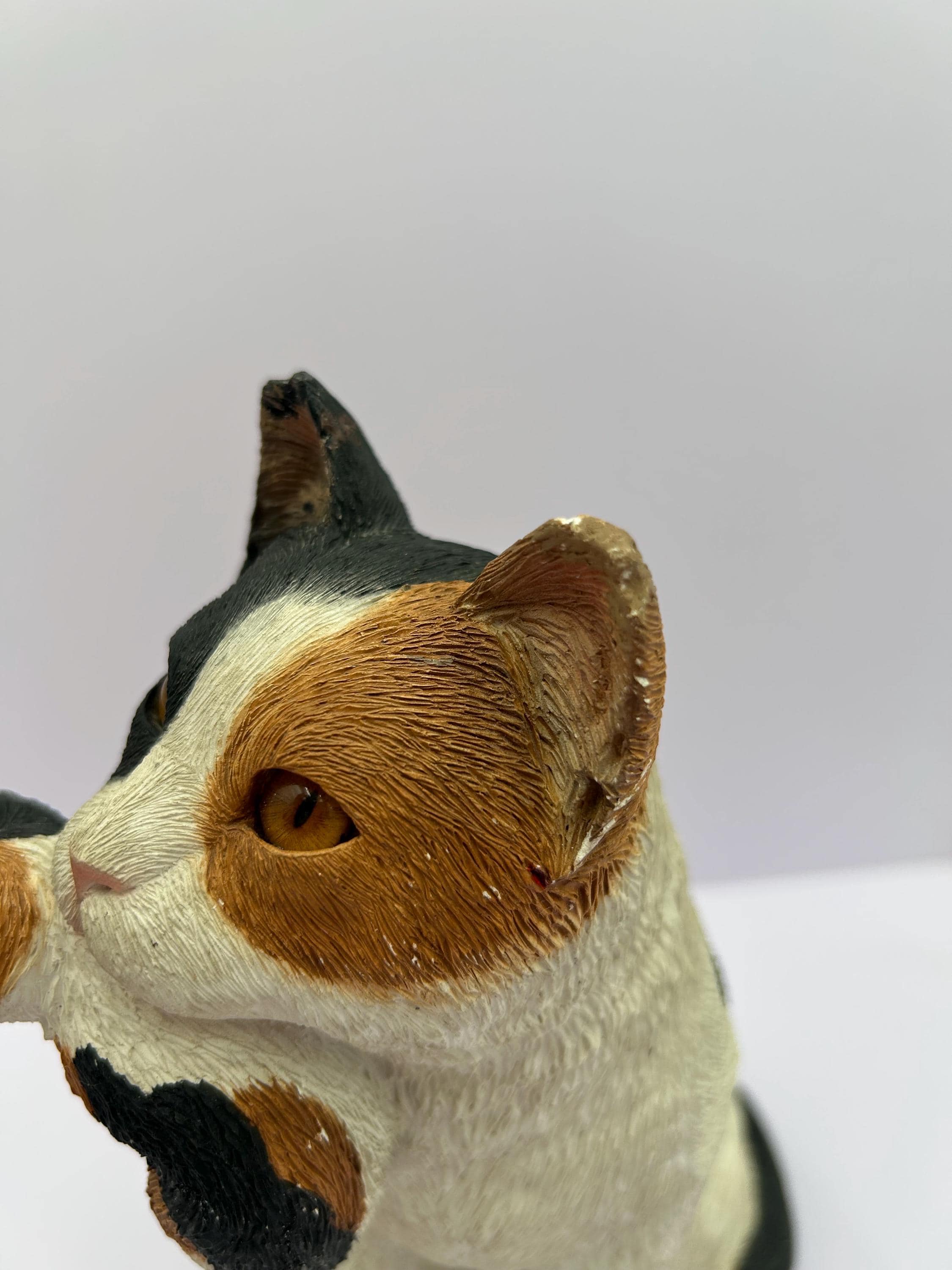 Vintage Sandicast Calico Cat & Kitten Sculpture – Susan Brue