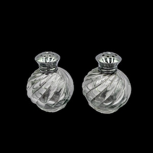 Elegant 1950s Irice Swirl Glass Salt and Pepper Set, Mid-Century Modern 2.5