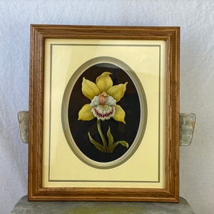 Vintage mid century modern yellow floral/ flower 3-D shadowbox wall art