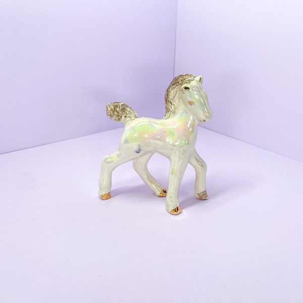 Vtg. White iridescent Horse/Pony Figurine Porcelain Ceramic Equestrian Collectible 5x4”