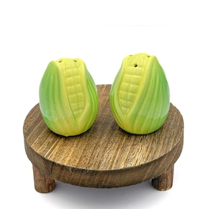 Vintage Corn Cob Salt And Pepper Shakers retro vegetables