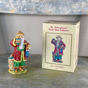 China | The International Santa Claus Collection |  “Nice Old Father” | 1996