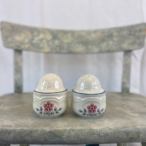 Vintage Salt & Pepper Shakers Ceramic Farmhouse Floral japan