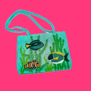 Vintage Beaded Clown Fish & Tropical Fish Purse - Unique Aquarium Sea Life Handbag - Y2K Ocean Theme Shoulder Bag 12x8x2”