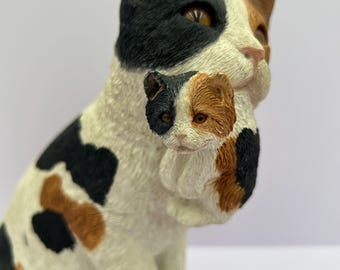 Vintage Sandicast Calico Cat & Kitten Sculpture – Susan Brue