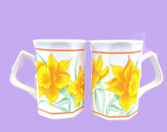 Vintage Orange and Yellow Floral Daffodil Coffee Mugs - Set of 4