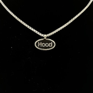 Hood logo pendant