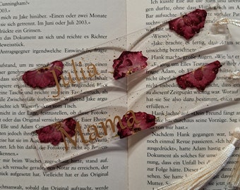 Resin Lesezeichen "goldene Rose" mit echten Rosen und kleinen Goldflocken, personalisierbar mit Namen, Geschenkidee, für Bücherliebhaber