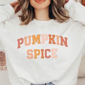 レトロパンプキンスパイスクルーネックスウェットシャツ - 秋シャツ