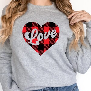 Sweatshirt for Women Valentine&#39;s Day Women Trendy Aesthetic Crewneck Buffalo Plaid Heart Sweatshirt Valentines Day Outfit Gift for Her